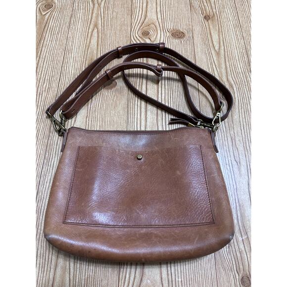 Madewell Handbags - Madewell Brown Leather Crossbody Saddle Bag Adjustable Strap Distress VTG Style